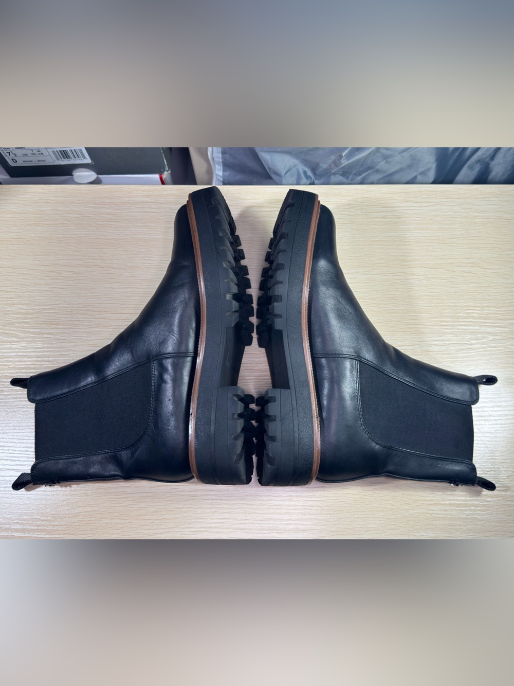 Sam Edelman Laguna Waterproof Lug Sole Black Leather Chelsea Ankle Boots Size 8 - Picture 8 of 13